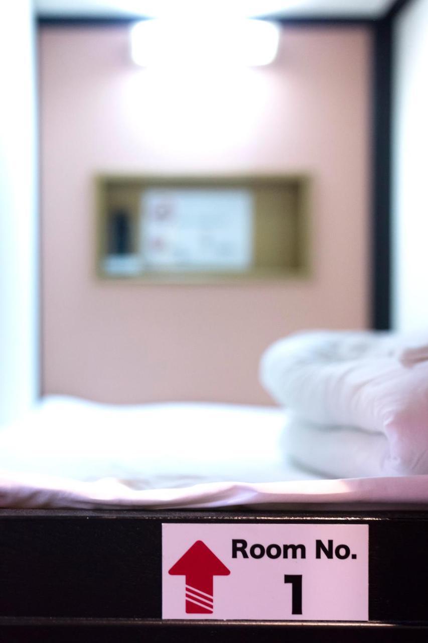 Capsule Hotel Hatagoya Tokió Kültér fotó